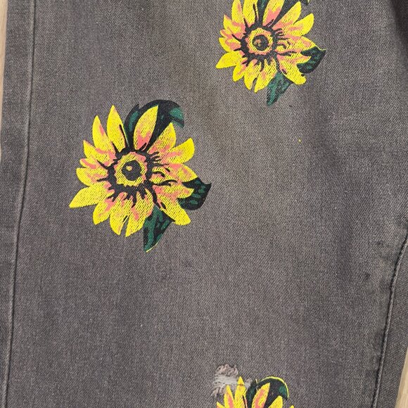 MISS LOOK Grey Sunflower Jeans – Size (Approx. XL) - Picture 6 of 7